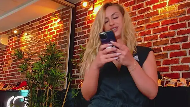 Ivorym00n – Naživo XXX chat