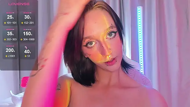 LunaVogue1's Live XXX Chat