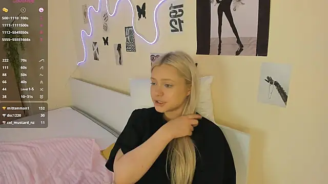 MidnightPoise Live XXX Chat