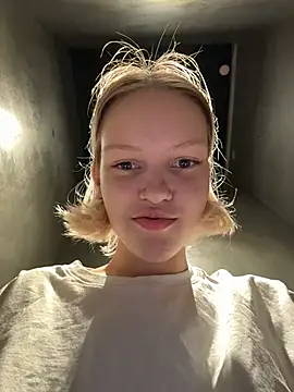Онлайн чат XXX AshleyMur