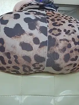 MaiaGold 现场XXX聊天