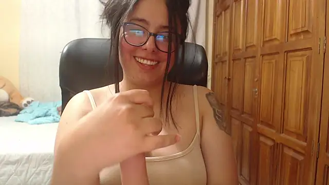 Venus_cat_ Adlı Modelin Canlı XXX Sohbeti