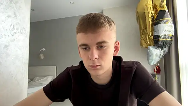 SoloFury 라이브 XXX 채팅