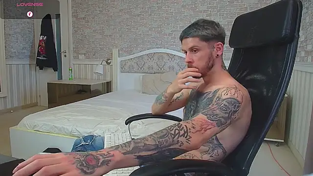 JonahShaw Chat XXX live