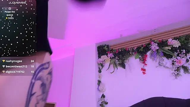 Chat +18 de kaylee_lee ao vivo