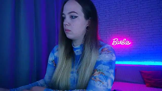 -Stacyy- Adlı Modelin Canlı XXX Sohbeti
