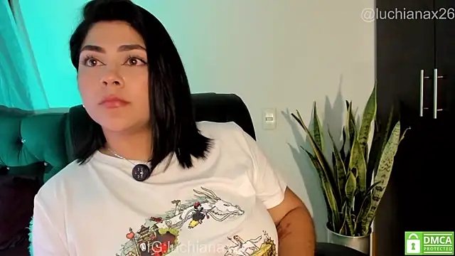 lucy26_ Live XXX-Chat