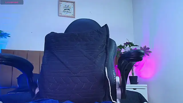 Nikkenyx Adlı Modelin Canlı XXX Sohbeti