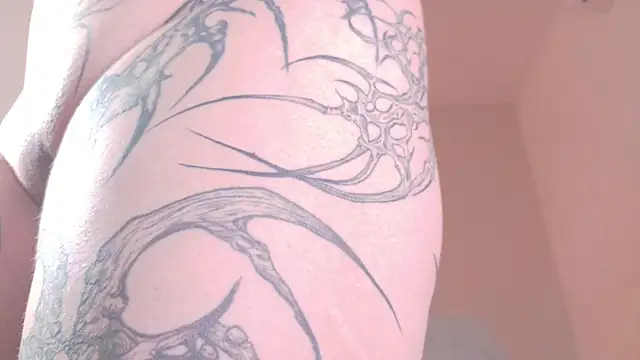Yuriko_May élő XXX-chatje