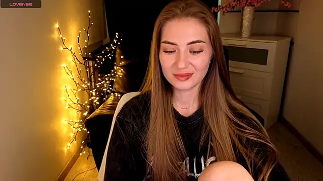 Chain_Alice's Live XXX Chat
