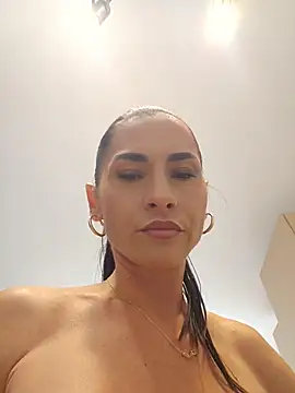Chat +18 de SensyTV ao vivo