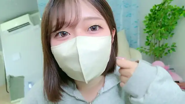 Saki_chanFのライブXXXチャット