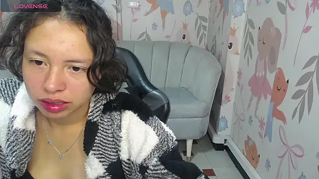 karim_v_v live XXX chat