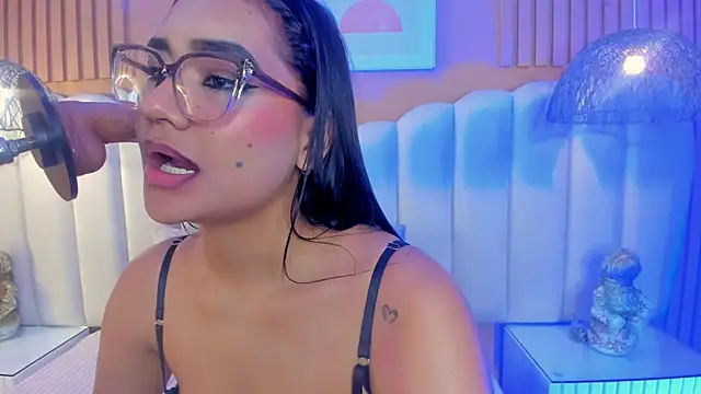 دردشة noa_moon الجنسية المباشرة