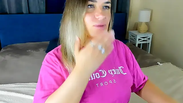 JuicyMillena – Live XXX-chat
