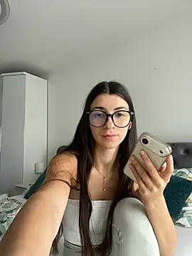 Wildberry_ Adlı Modelin Canlı XXX Sohbeti