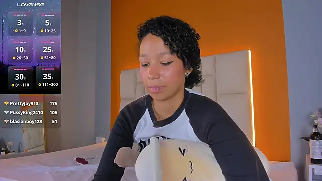 EmmaLawrence_のライブXXXチャット