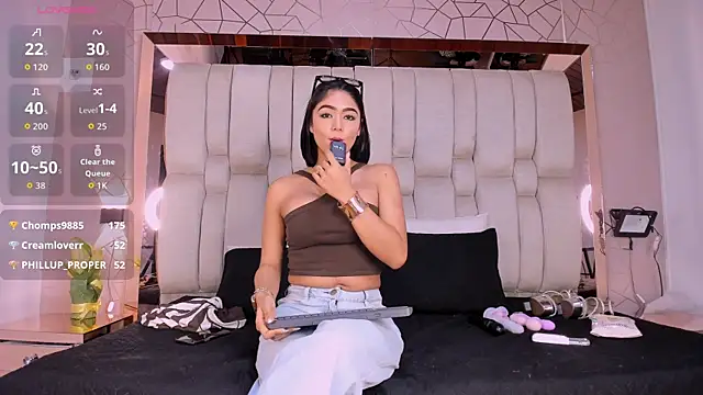 MiaRosse7 Chat XXX in diretta