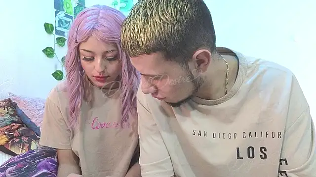Živý XXX chat DayandDesire