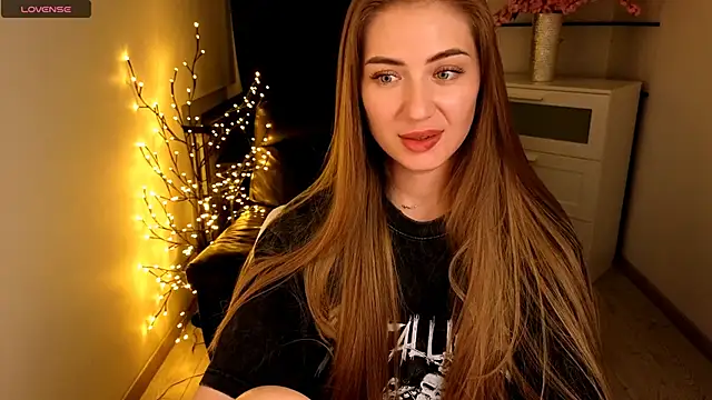 Chain_Alice's Live XXX Chat
