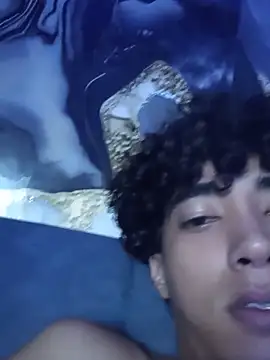 Онлайн чат XXX boy_max_latin