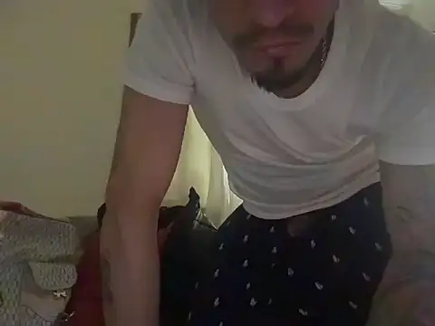 Chat +18 de badboy366 ao vivo