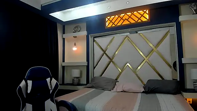 allison_mc Adlı Modelin Canlı XXX Sohbeti