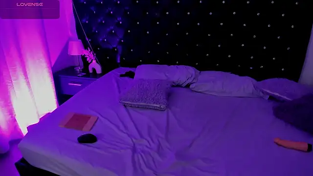 Chat XXX en directo de BellaRoge