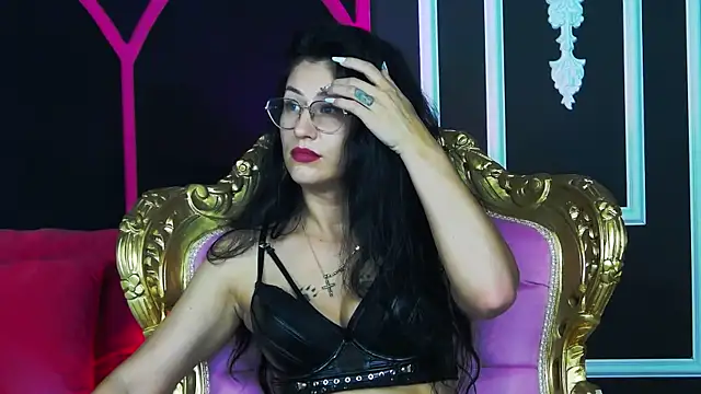 Areina live XXX chat