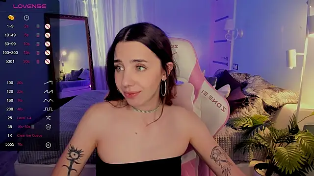 CharliGrace_ Chat XXX in diretta