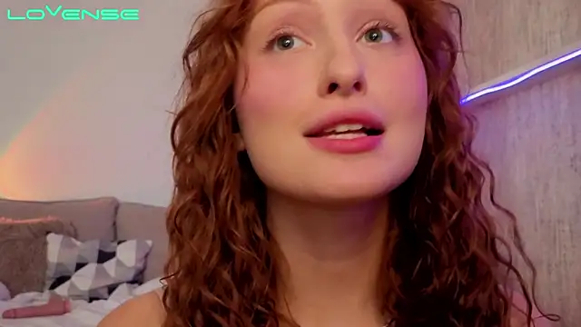 Betty_Twinkle Adlı Modelin Canlı XXX Sohbeti