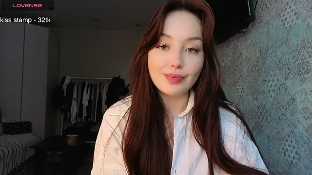 Chat +18 de Astral_Muse_ ao vivo