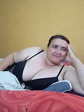 Chatroom XXX en direct de LiluHot