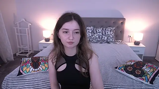 Chat XXX en directo de CyrenaLuxe