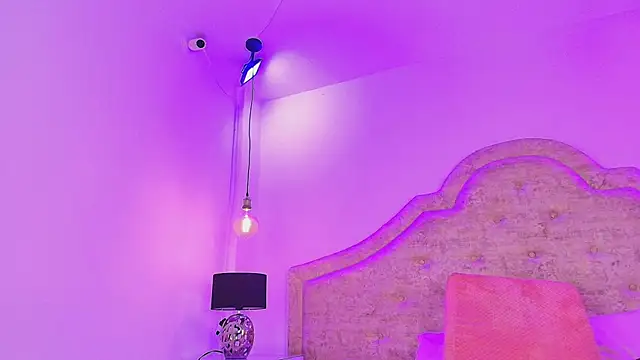 Jedah_meow élő XXX-chatje