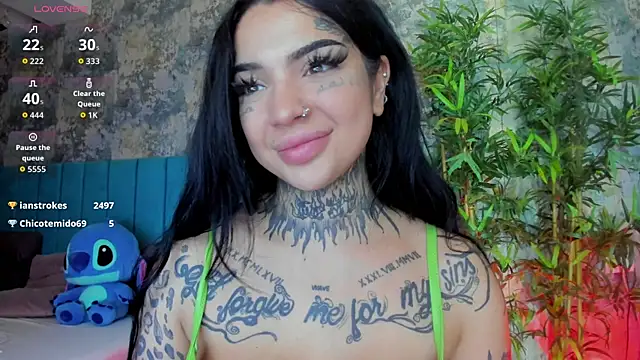 Онлайн чат XXX CreamyInkky_
