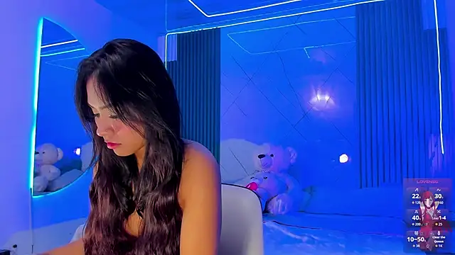 צ'אט XXX בשידור חי של Kitty-Alice