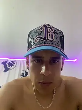 jhuan99 Adlı Modelin Canlı XXX Sohbeti