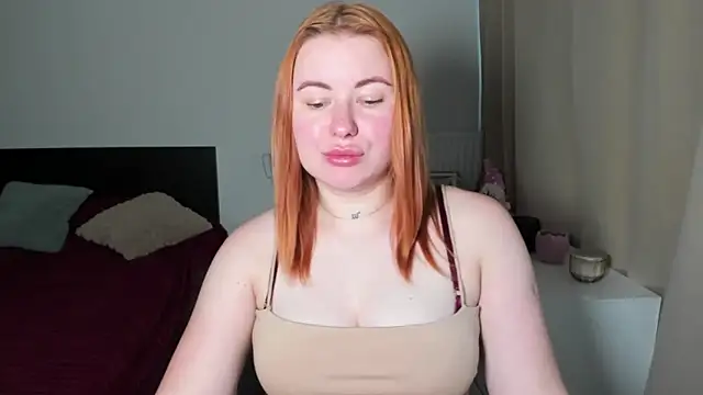 צ'אט XXX בשידור חי של LAYLAxSTAR
