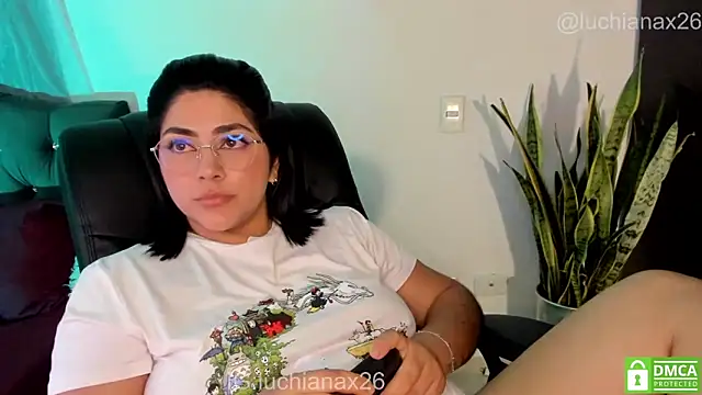 lucy26_ 现场XXX聊天