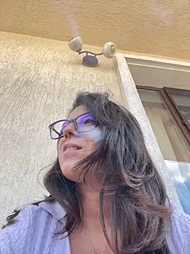 NadiraNoor: απευθείας συνομιλία ΧΧΧ
