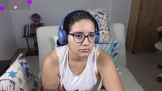 blue__moon_'s Live XXX Chat
