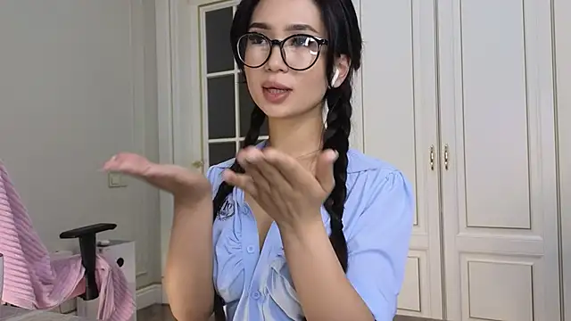sinsemilla12's Live XXX Chat