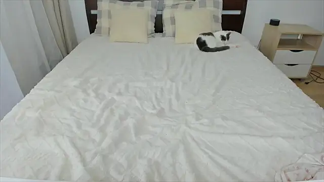 Xloe_Queen Chat XXX live