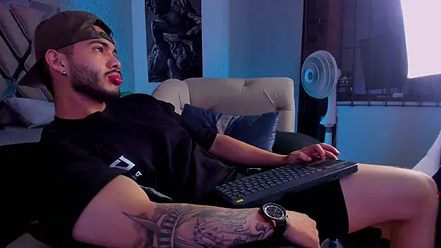 Chatroom XXX en direct de Vincentblack