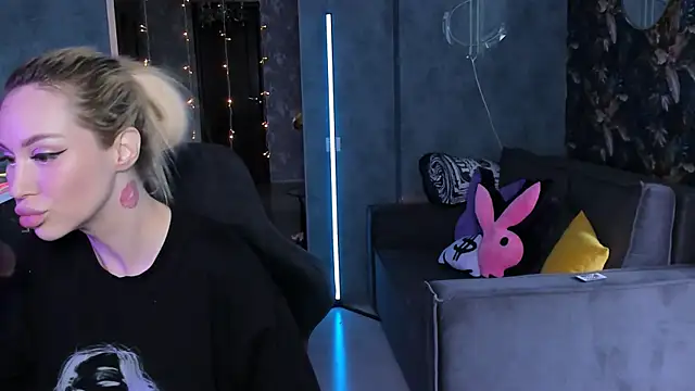 Živý XXX chat Blckmirrorr