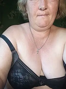 NikaLove49011's Live XXX Chat