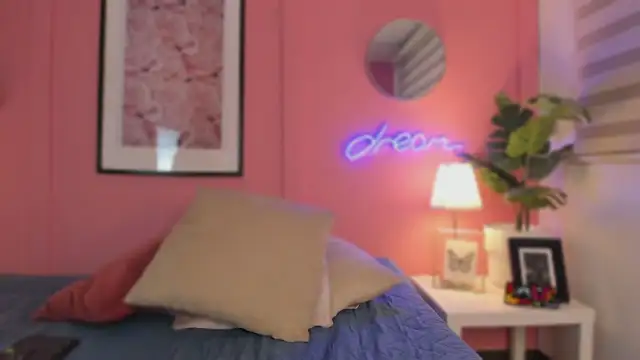 SoySaraa XXX чат на живо