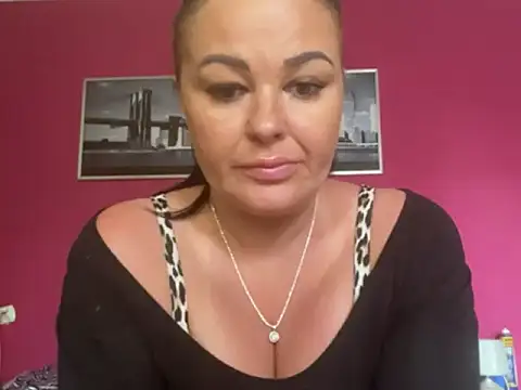 SecretLia69's Live XXX Chat