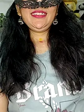 BhabhiPooja69 即時 XXX 聊天
